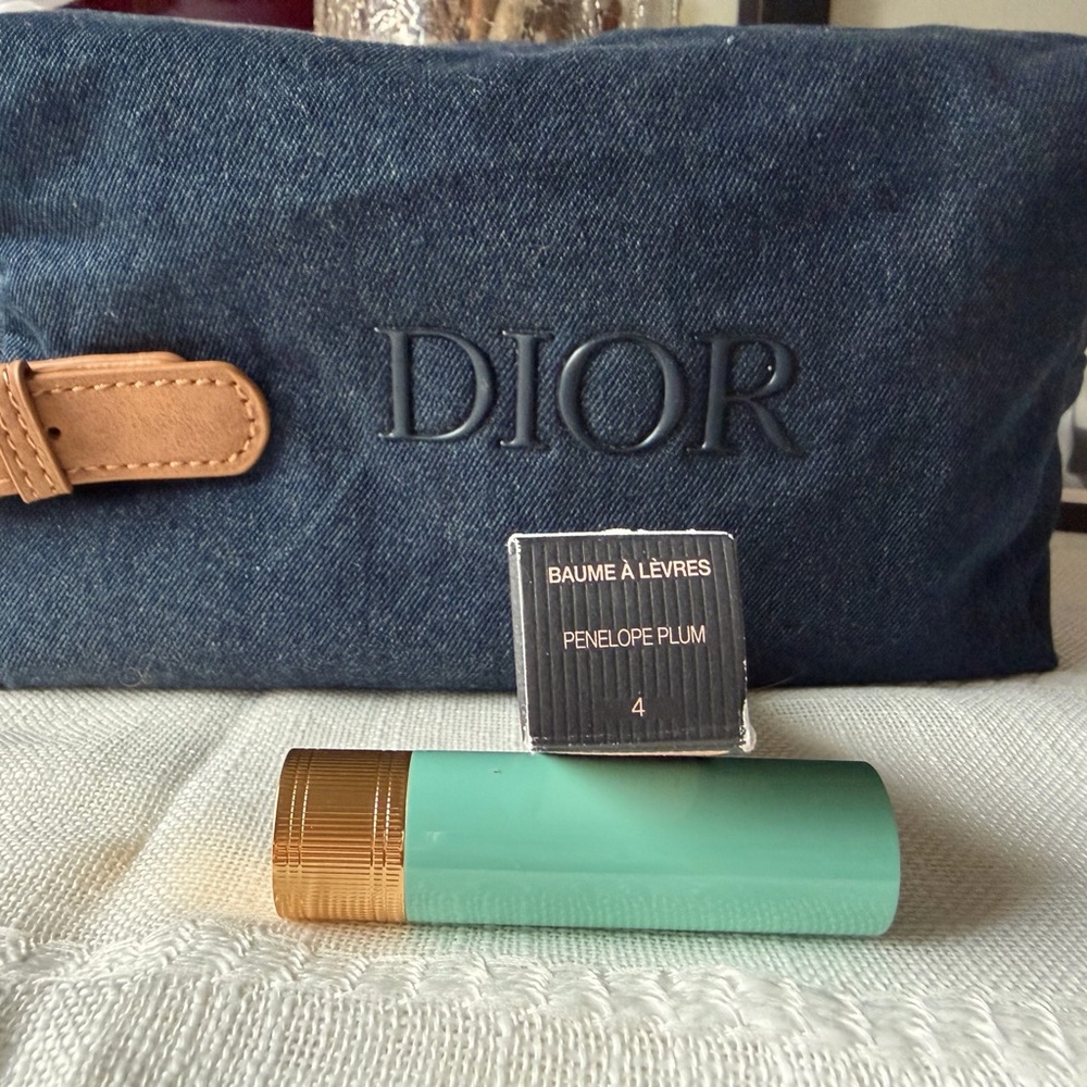 Gucci Lip Balm (Penelope Plum) - Picture 3 of 3